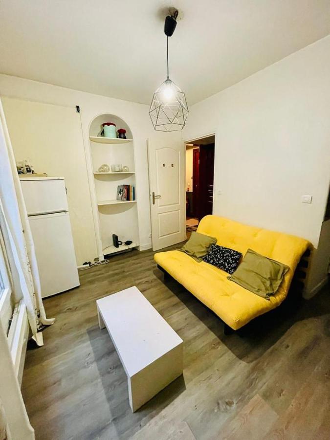 Appartement En Plein Coeur Du 10Eme Et Proche De Plusieurs Gares Paris Bagian luar foto