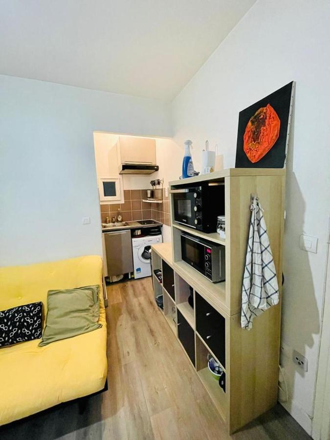 Appartement En Plein Coeur Du 10Eme Et Proche De Plusieurs Gares Paris Bagian luar foto